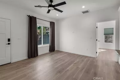 22434 Berdon St, Woodland Hills, CA 91367 - Photo 7
