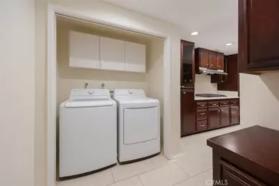 81 W Montecito Avenue, Sierra Madre, CA 91024 - Photo 11