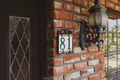 81 W Montecito Avenue, Sierra Madre, CA 91024 - Photo 3