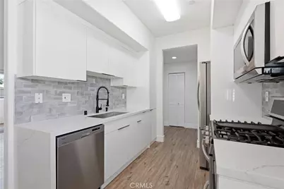300 E Providencia #205, Burbank, CA 91502 - Photo 29