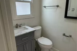 8522 S Alcott St, Los Angeles, CA 90035 - Photo 17