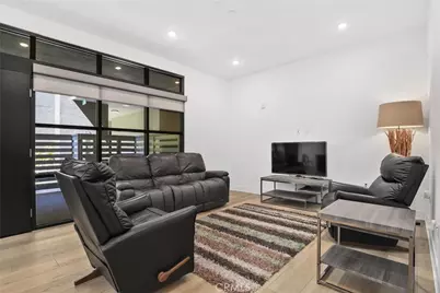 178 S Euclid Avenue #106, Pasadena, CA 91101 - Photo 1