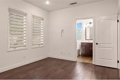 308 N Oak Avenue, Pasadena, CA 91107 - Photo 35