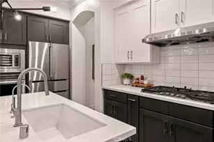 308 N Oak Ave, Pasadena, CA 91107 - Photo 9