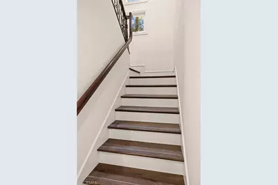 308 N Oak Avenue, Pasadena, CA 91107 - Photo 25