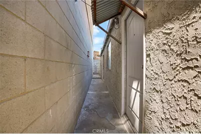 11408 Laurel Canyon Boulevard, Los Angeles, CA 91340 - Photo 21