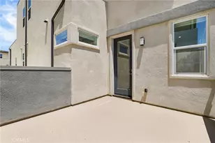 27512 Golden Currant Pl, Valencia, CA 91381 - Photo 31