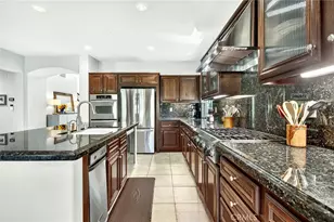 36 Foxtail Ct, Azusa, CA 91702 - Photo 7