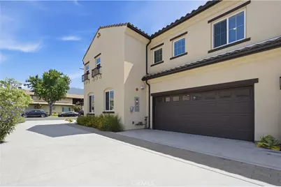 872 W Walnut Avenue #A, Monrovia, CA 91016 - Photo 3