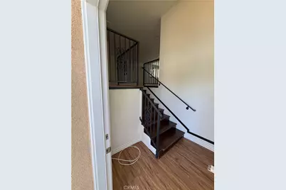 465 N Marengo Avenue, Pasadena, CA 91101 - Photo 3