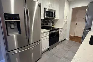 377 W California, Glendale, CA 91203 - Photo 17
