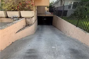 377 W California, Glendale, CA 91203 - Photo 27