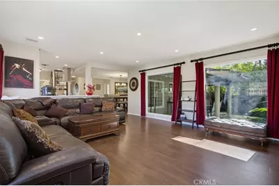 12520 Stagg Street, Los Angeles, CA 91605 - Photo 9