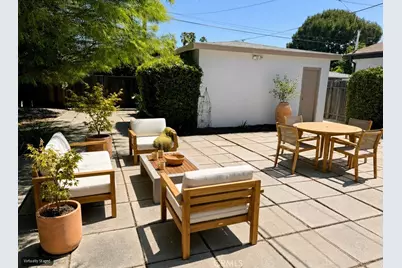 20146 Hartland, Winnetka, CA 91306 - Photo 23