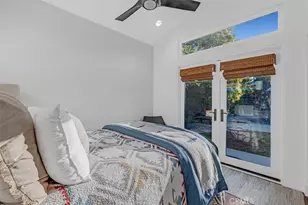 870 S Euclid Ave, Pasadena, CA 91106 - Photo 25