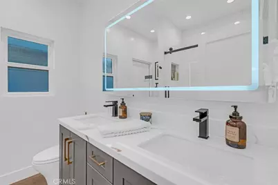 870 S Euclid Avenue, Pasadena, CA 91106 - Photo 27