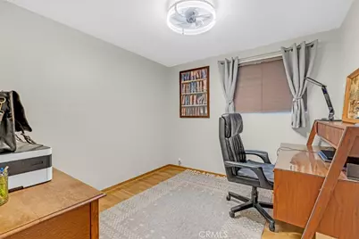 870 S Euclid Avenue, Pasadena, CA 91106 - Photo 17