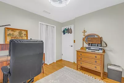 870 S Euclid Avenue, Pasadena, CA 91106 - Photo 17