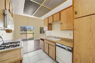 3274 Little Mountain, San Bernardino, CA 92405 - Photo 15