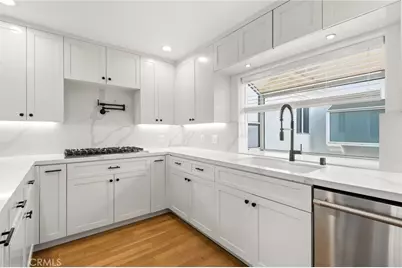 716 Manhattan Beach Boulevard, Manhattan Beach, CA 90266 - Photo 19