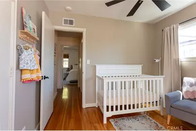 9433 Geyser Avenue, Northridge, CA 91324 - Photo 11