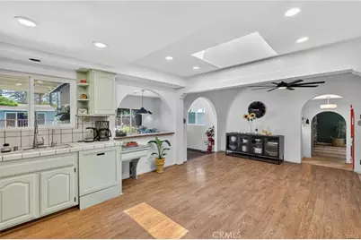 17061 Parthenia St, Sherwood Forest, CA 91325 - Photo 11