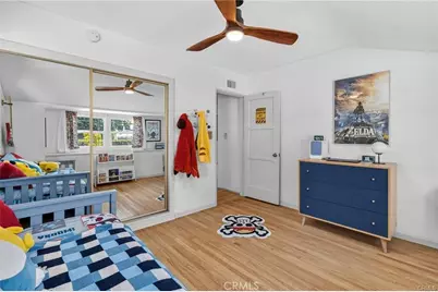 17061 Parthenia St, Sherwood Forest, CA 91325 - Photo 27