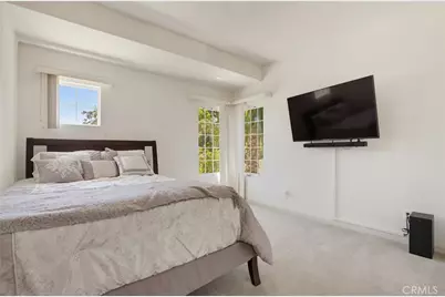 15735 Wyandotte, Lake Balboa, CA 91406 - Photo 25