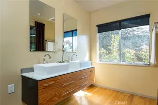 2770 Mira Vista Dr, Glendale, CA 91208 - Photo 25