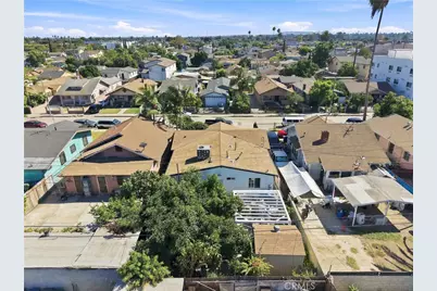 209 W 87th, Los Angeles, CA 90003 - Photo 11