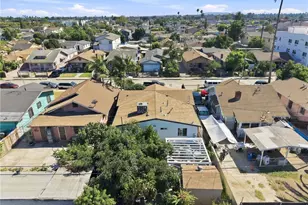 209 W 87th, Los Angeles, CA 90003 - Photo 11