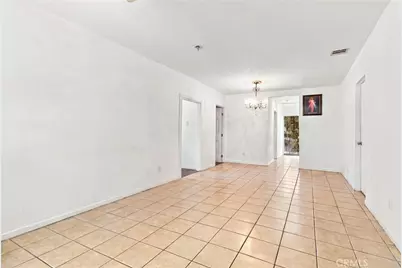 209 W 87th, Los Angeles, CA 90003 - Photo 15