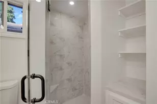 22432 Berdon St, Woodland Hills, CA 91367 - Photo 25