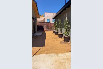 1701 N Oxford, Pasadena, CA 91104 - Photo 39