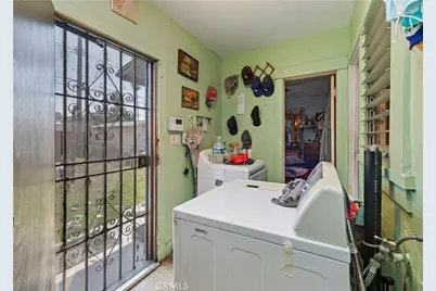 1438 W 70th, Los Angeles, CA 90047 - Photo 9