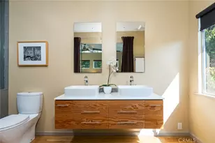 2770 Mira Vista Dr, Glendale, CA 91208 - Photo 23