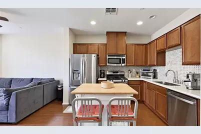 14671 Sherman Way, Van Nuys, CA 91405 - Photo 9