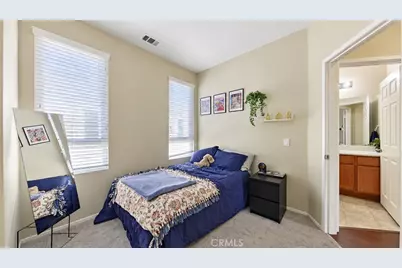 14671 Sherman Way, Van Nuys, CA 91405 - Photo 17