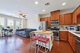 14671 Sherman Way, Van Nuys, CA 91405 - Photo 5