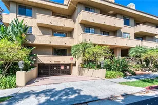 221 S Oak Knoll Ave, Pasadena, CA 91101 - Photo 1