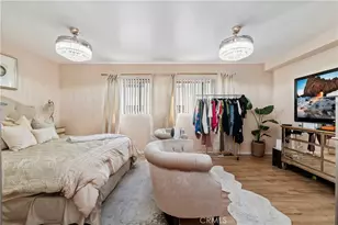4652 Don Lorenzo, Los Angeles, CA 90008 - Photo 17