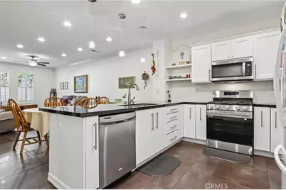 15723 Parkhouse Drive #94, Fontana, CA 92336 - Photo 7