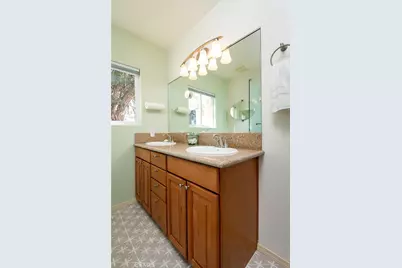 1404 Corona Drive, Glendale, CA 91205 - Photo 35