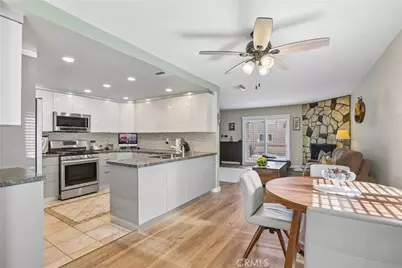 569 E Tujunga Avenue #B, Burbank, CA 91501 - Photo 5
