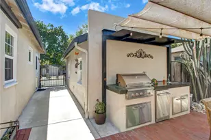 367 Eaton Dr, Pasadena, CA 91107 - Photo 35