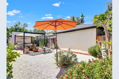 367 Eaton Drive, Pasadena, CA 91107 - Photo 33