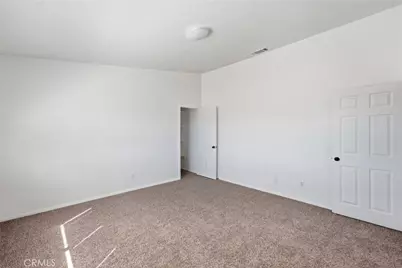 22607 Lucilla, Apple Valley, CA 92308 - Photo 17