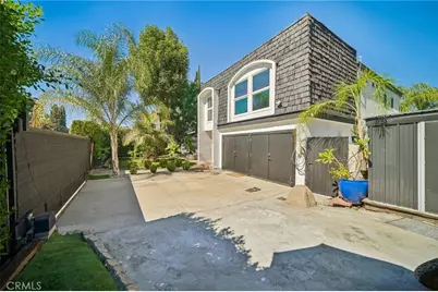 18219 Erwin Street, Tarzana, CA 91335 - Photo 35