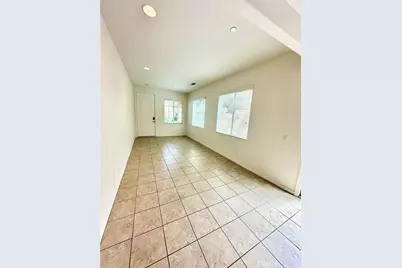 876 Madison Court, Upland, CA 91784 - Photo 3
