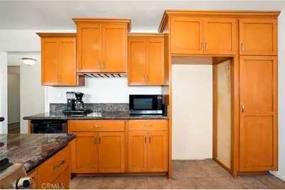 930 Larker Avenue, Los Angeles, CA 90042 - Photo 15